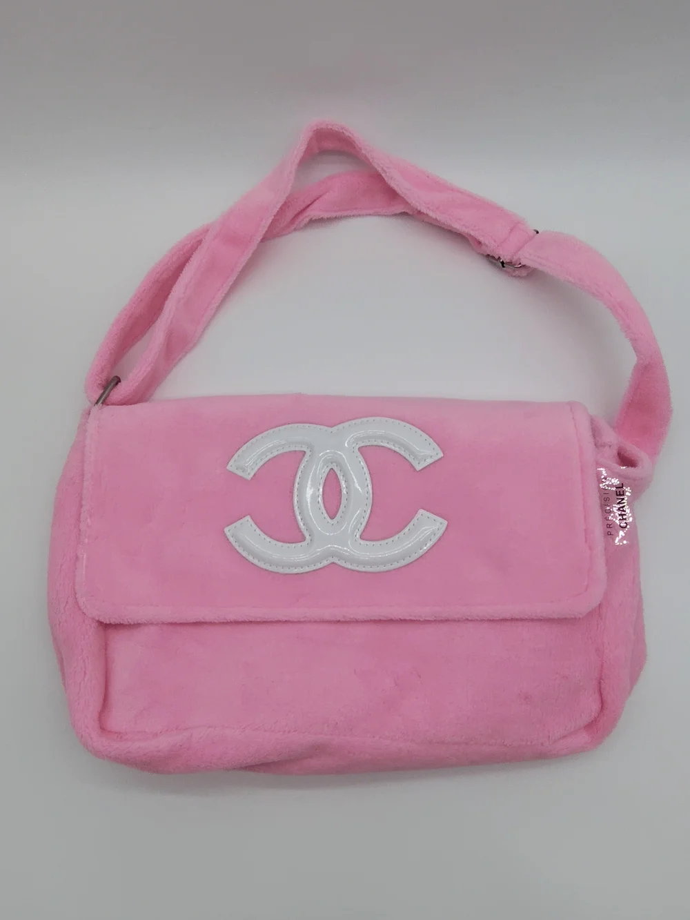 CHANEL Pink Beauté Précision Plush Bag Makeup Gift Collectible NIP GWP/VIP